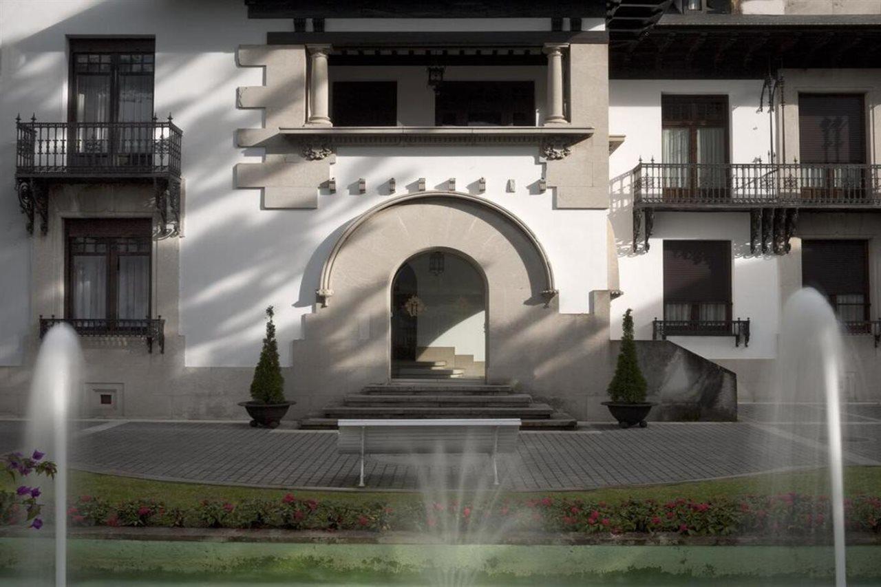 Palacio Arias Navia Luaran gambar