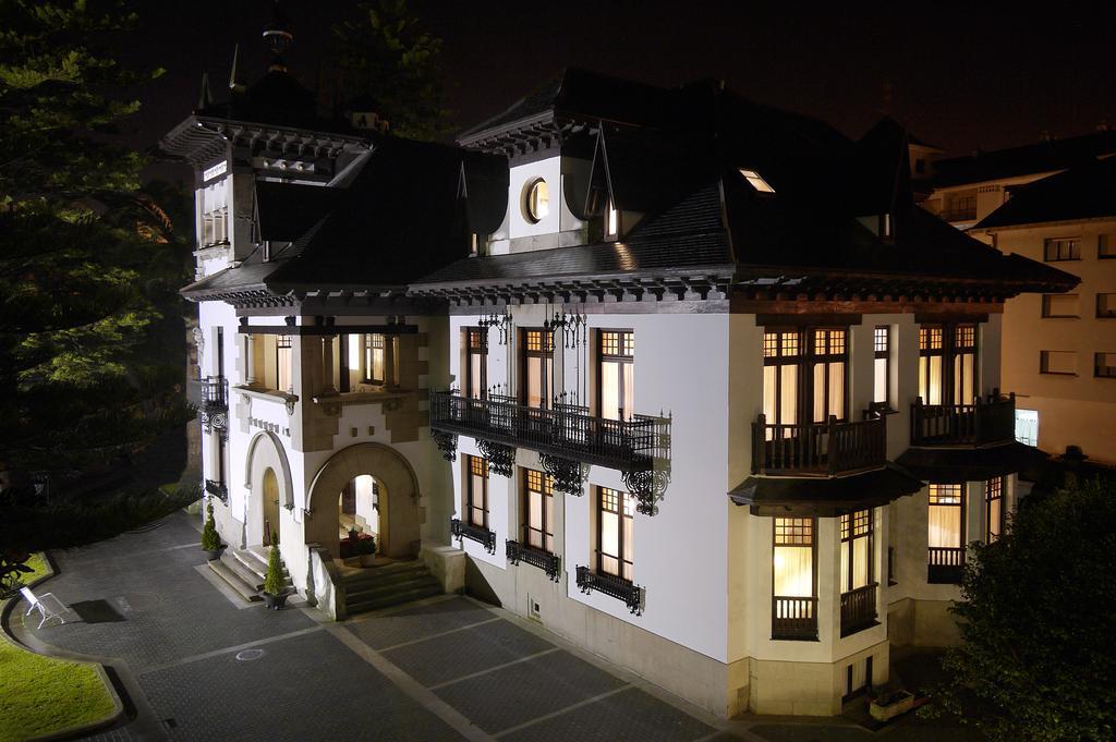 Palacio Arias Navia Luaran gambar