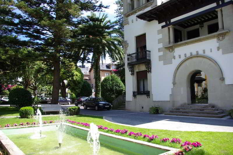 Palacio Arias Navia Bilik gambar