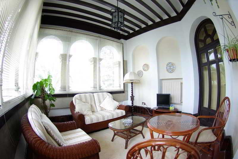 Palacio Arias Navia Luaran gambar
